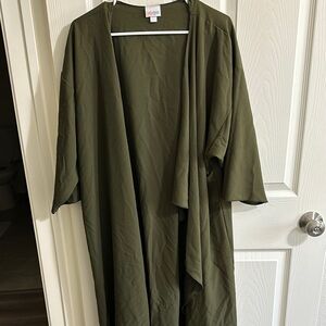 LuLaRoe Green 3/4 Sleeve Boxy Top